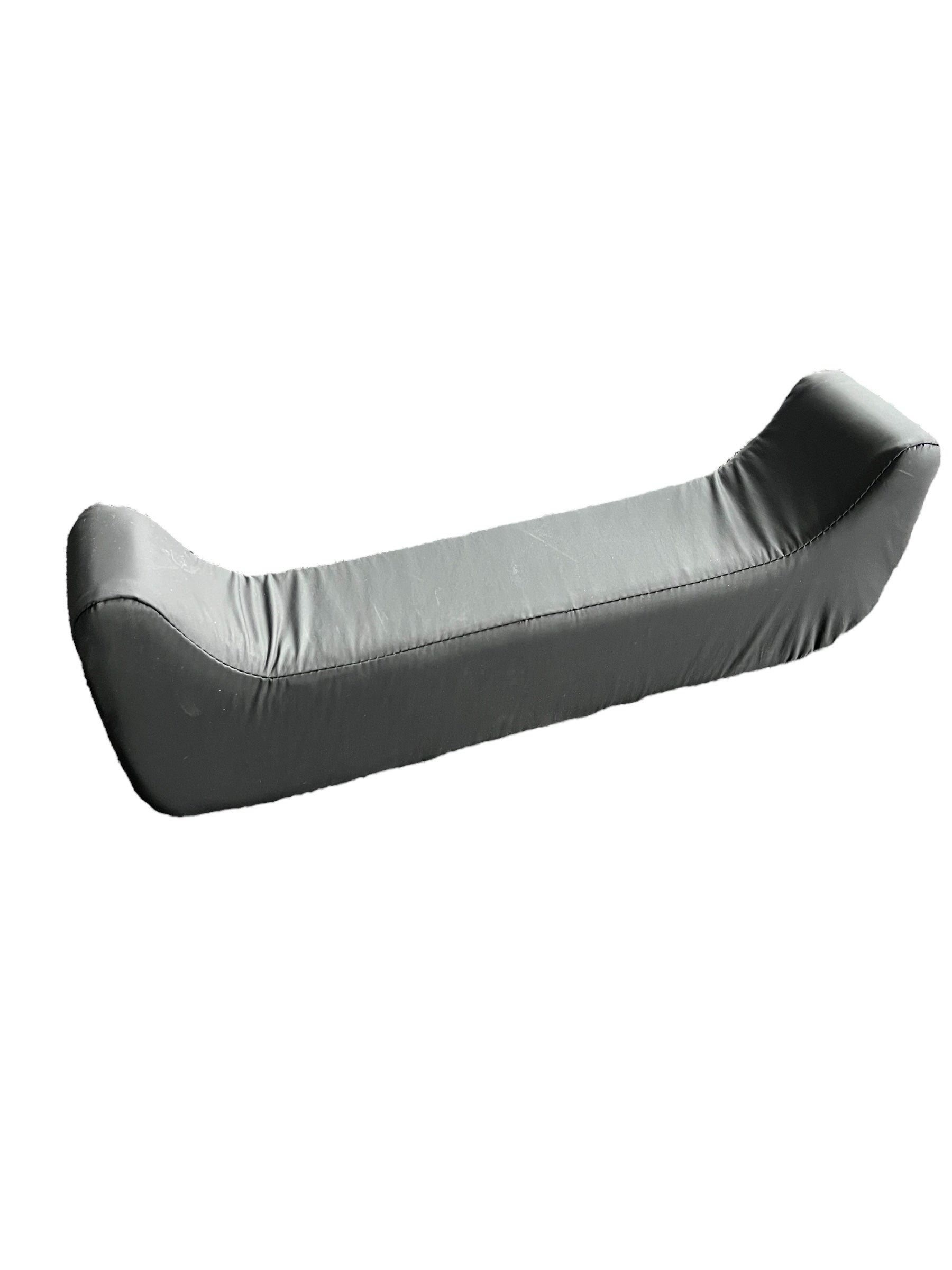 Knee support for bariatric chairs